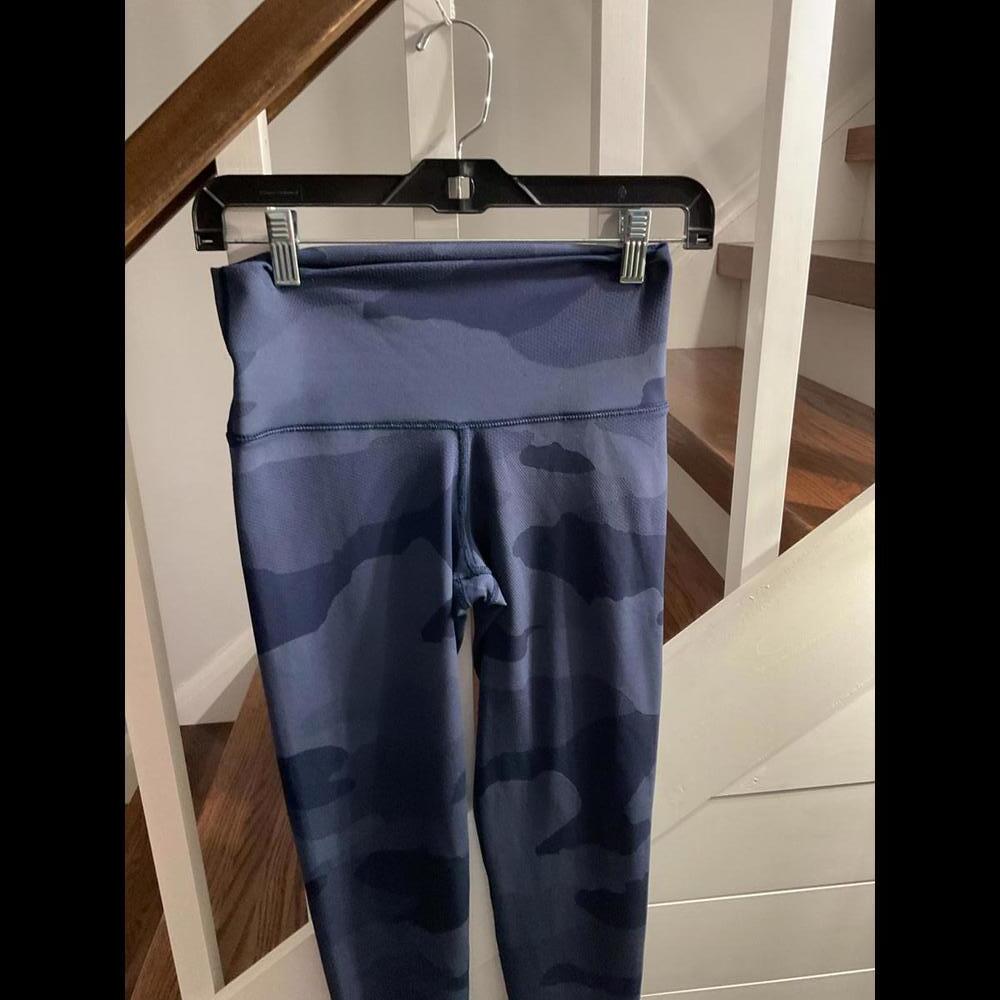 COPY - Aerie Blue Camo Chill, Play, Move Leggings - Picture 2 of 8